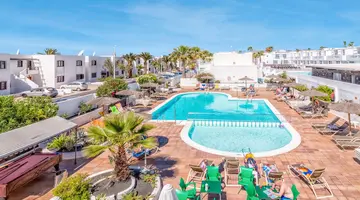 LIVVO Apartments Oasis