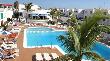 LIVVO Apartments Oasis