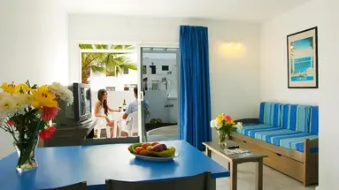 LIVVO Apartments Oasis