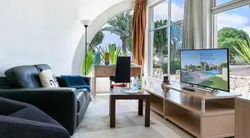Livvo Risco del Gato Suites Hotel