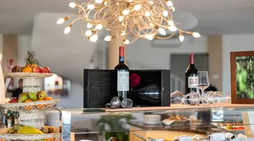 LIVVO RISCO DEL GATO SUITES