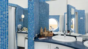 LIVVO RISCO DEL GATO SUITES