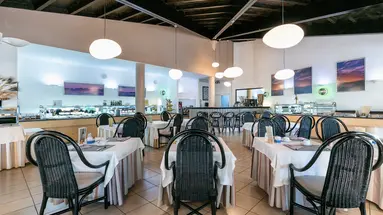 LIVVO RISCO DEL GATO SUITES