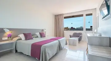 Lloret Santa Rosa by Pierre and Vacances