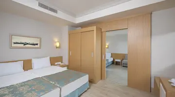 LOCEANICA BEACH RESORT HOTEL
