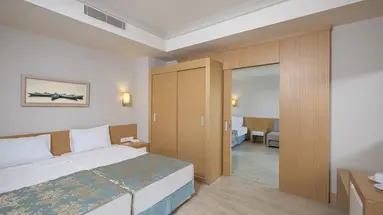 LOCEANICA BEACH RESORT HOTEL