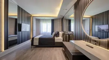 LOCEANICA BEACH RESORT HOTEL