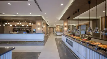 LOCEANICA BEACH RESORT HOTEL