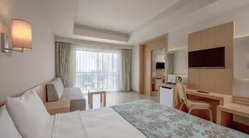 LOCEANICA BEACH RESORT HOTEL