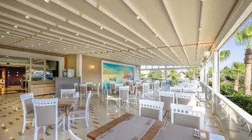 Loceanica Beach Resort