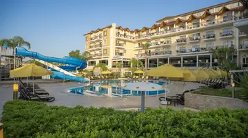 Loceanica Beach Resort