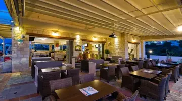 LOFOS APARTMENTS