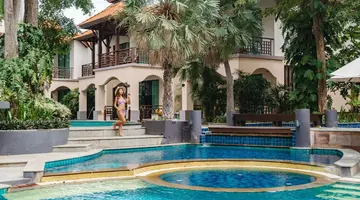 Long Beach Garden Hotel and Pavilions