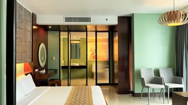 Long Beach Garden Hotel and Pavilions