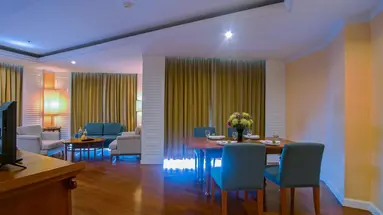 Long Beach Garden Hotel and Pavilions