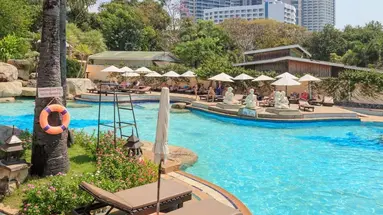 Long Beach Garden Hotel and Pavilions