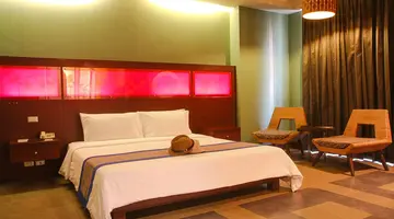Long Beach Garden Hotel and Pavilions