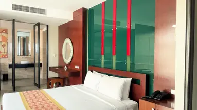 Long Beach Garden Hotel and Pavilions