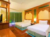 Long Beach Garden Hotel and Pavilions