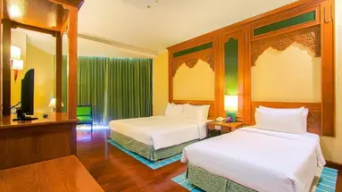 Long Beach Garden Hotel and Pavilions