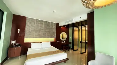 Long Beach Garden Hotel and Pavilions