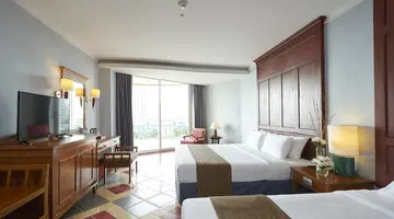 Long Beach Garden Hotel and Pavilions