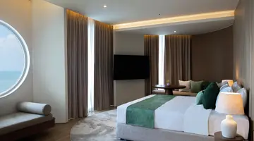 LONG BEACH GARDEN HOTEL & SPA
