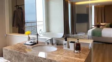 LONG BEACH GARDEN HOTEL & SPA