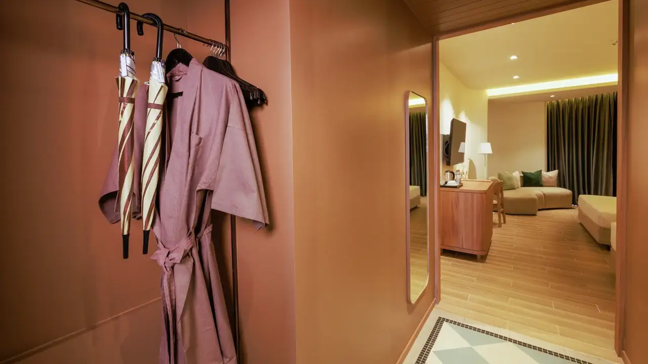 LONG BEACH GARDEN HOTEL & SPA