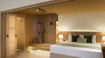 LONG BEACH GARDEN HOTEL & SPA