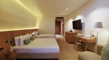 LONG BEACH GARDEN HOTEL & SPA