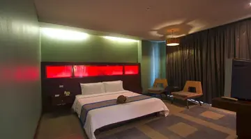 LONG BEACH GARDEN HOTEL & SPA