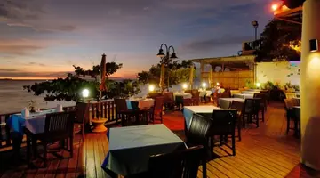 LONG BEACH GARDEN HOTEL & SPA