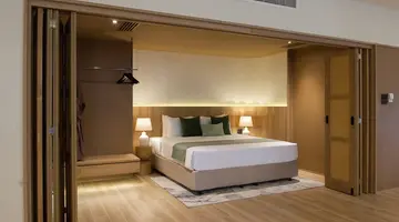 LONG BEACH GARDEN HOTEL & SPA