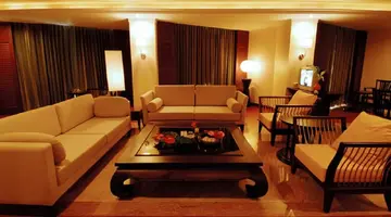 LONG BEACH GARDEN HOTEL & SPA