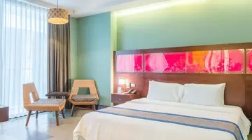 LONG BEACH GARDEN HOTEL & SPA