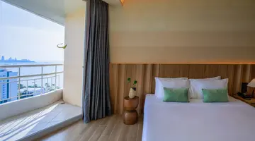 LONG BEACH GARDEN HOTEL & SPA