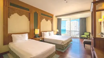 Long Beach Garden Hotel