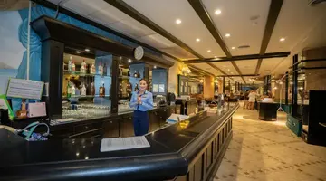 Long Beach Garden Hotel
