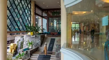 Long Beach Garden Hotel