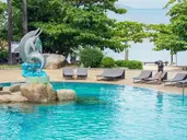 Long Beach Garden Hotel