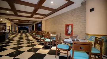Long Beach Garden Hotel