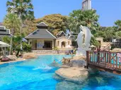 Long Beach Garden Hotel