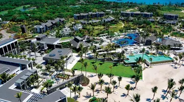 Long Beach Golf and Spa Resort