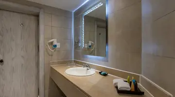 LONG BEACH RESORT HURGHADA