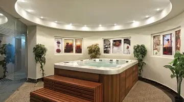 LONG BEACH RESORT