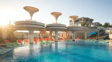 LONG BEACH RESORT