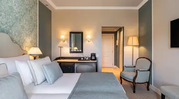 Longevity Senses Cascais Boutique Hotel & Clinic