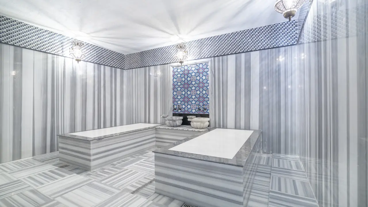LONICERA PREMIUM HOTEL