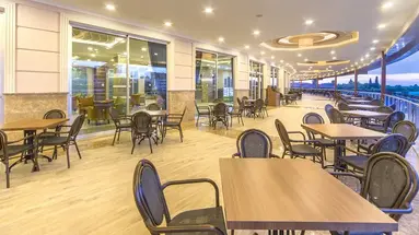 LONICERA RESORT